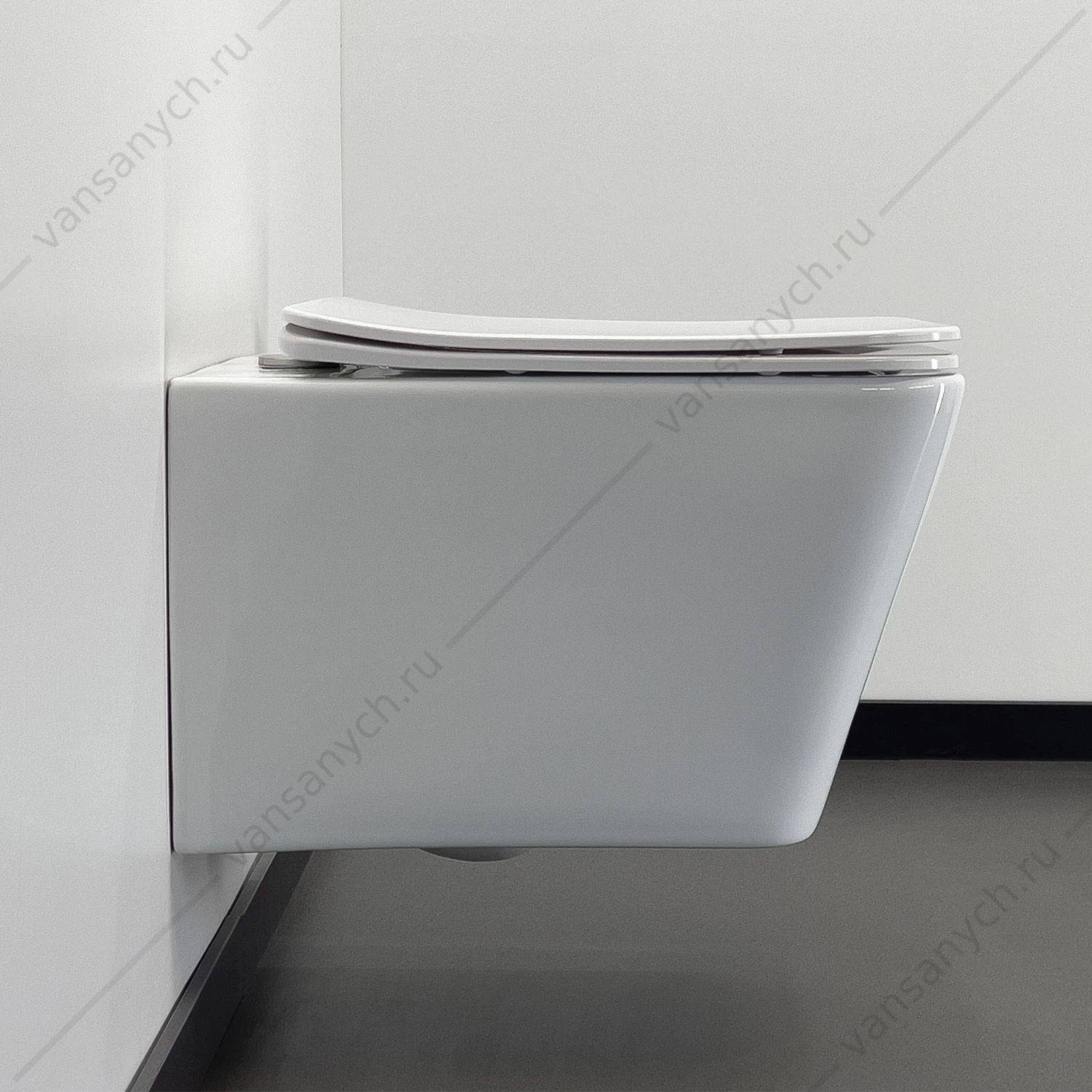 Унитаз безободковый COMFORTY 106 сиденье микролифт, быстросъёмное, подвесной