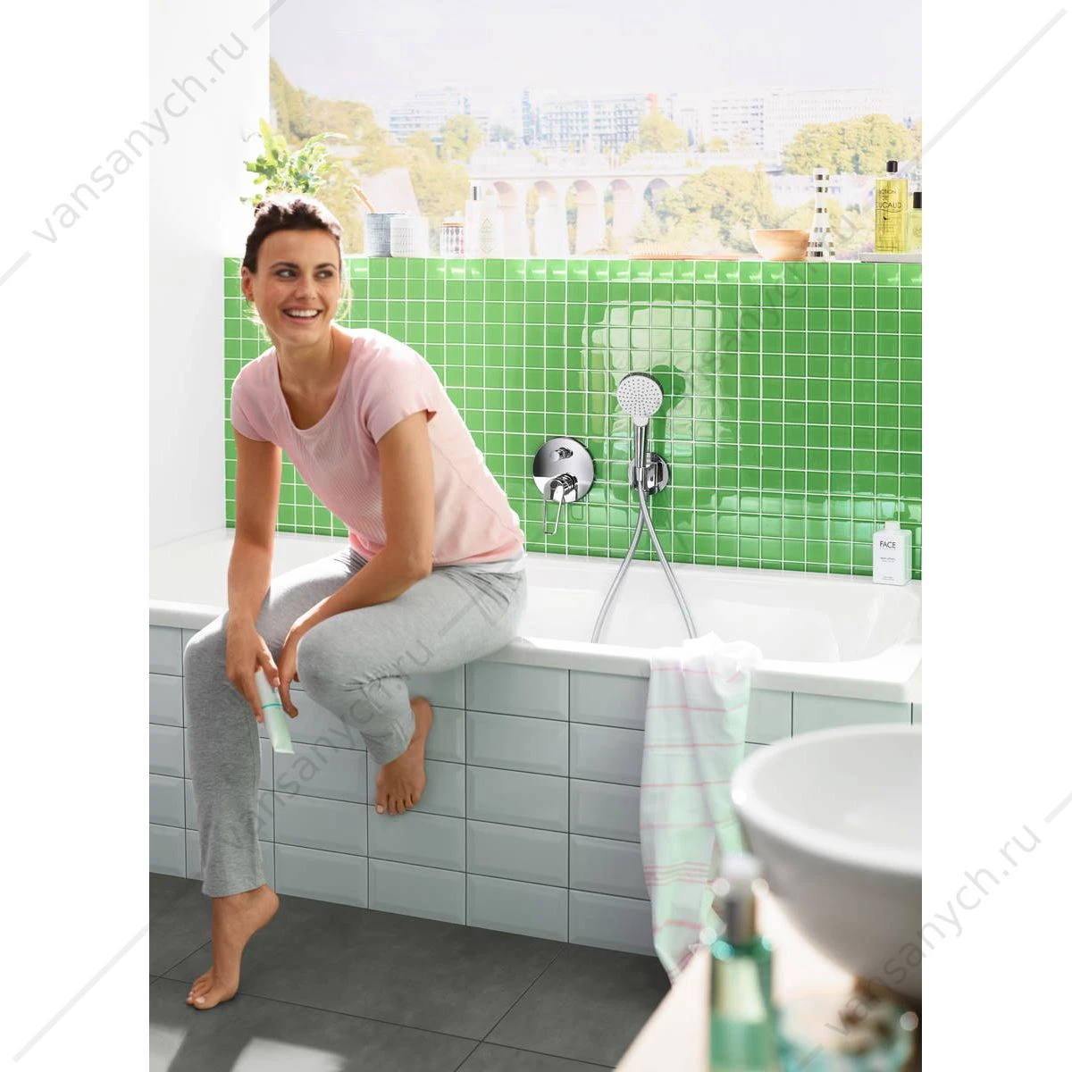 Смеситель для ванны (внешняя часть) HANSGROHE Novus Loop 71345000