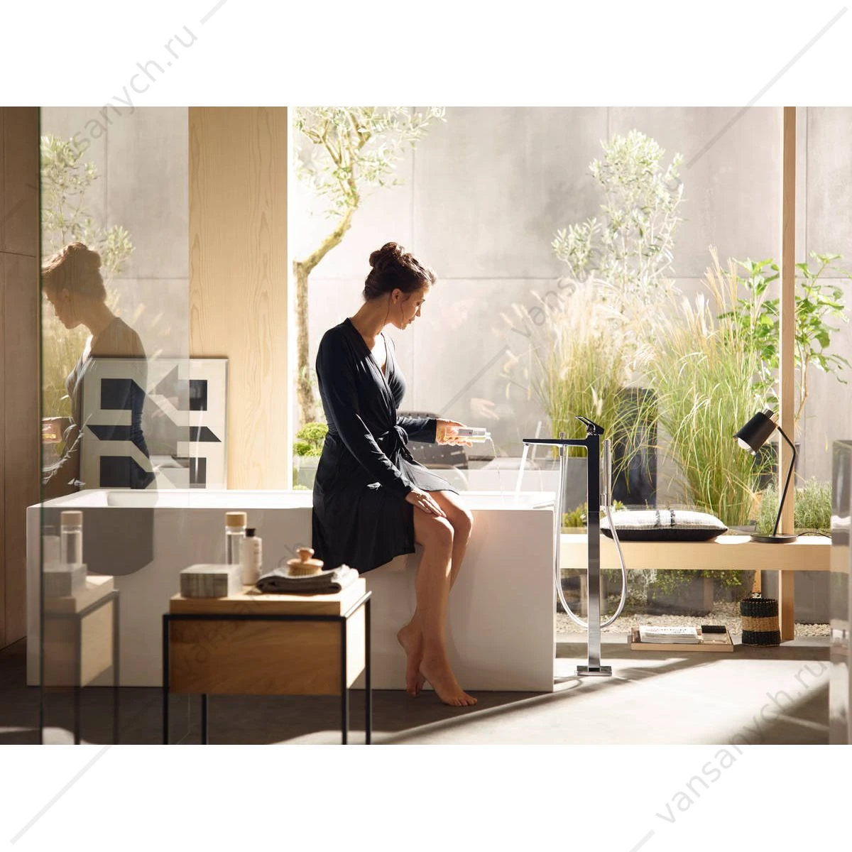 Смеситель для ванны  напольный с рукояткой-петлей HANSGROHE Metropol 74532000