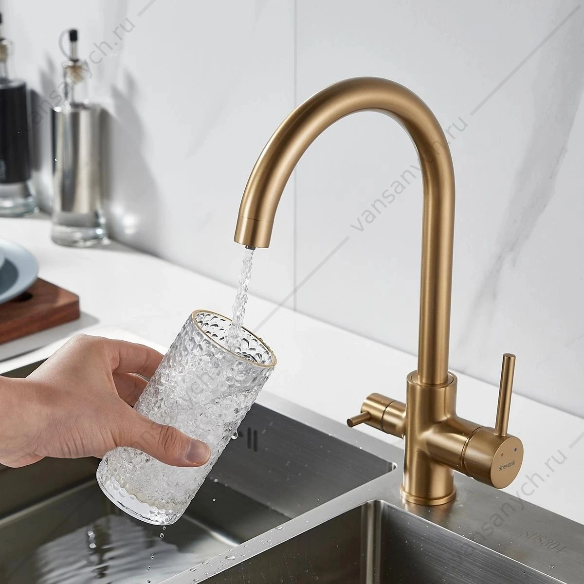 Смеситель с подключением к фильтру питьевой воды для кухни Shevanik S128G золото матовое