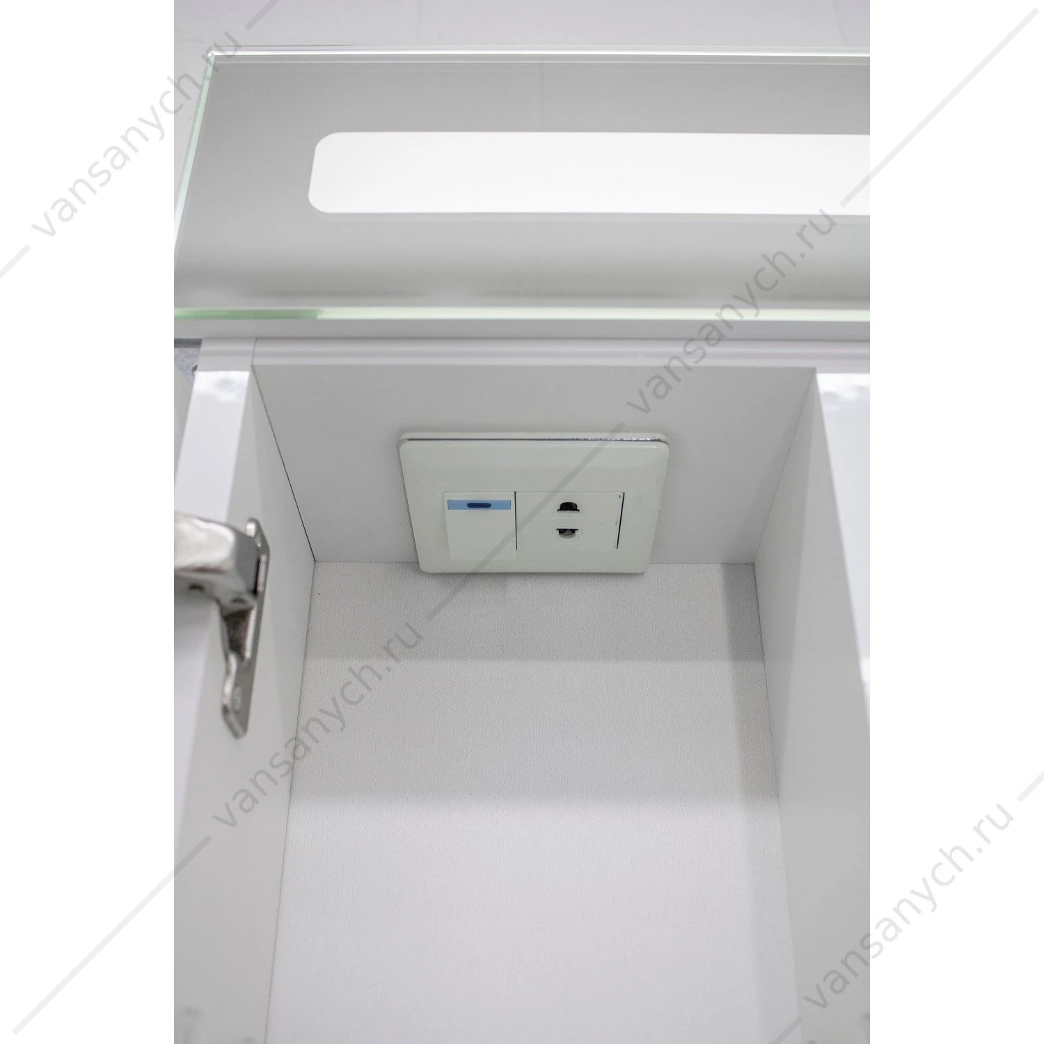 Зеркало-шкаф 60 с подсветкой LED Аврора Домино DV8005HZ
