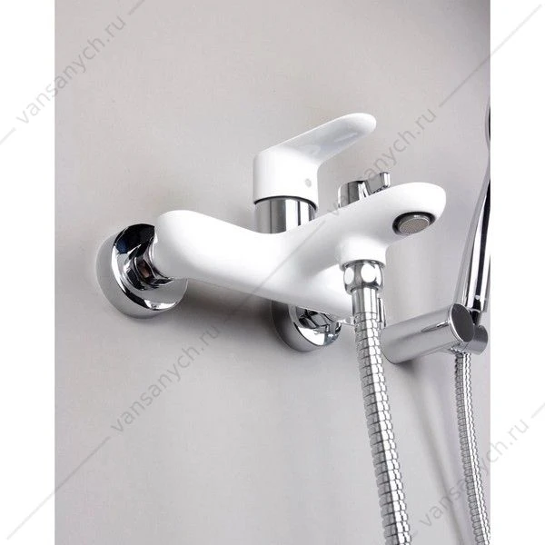 Смеситель для ванны Gross Aqua 2515288СW Space White Chrome белый