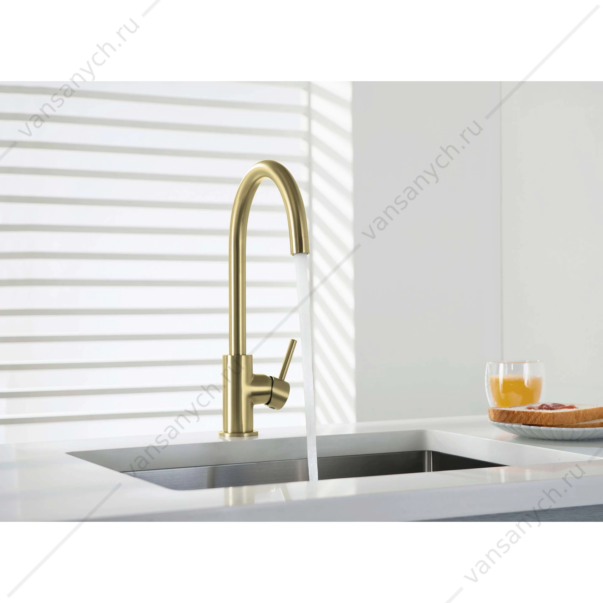 Смеситель для кухни AQUATEK Европа, шлиф.золото AQ1382BG